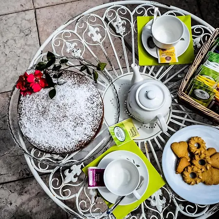 Alojamento de Acomodação e Pequeno-almoço Fra Rose E Mughi *
