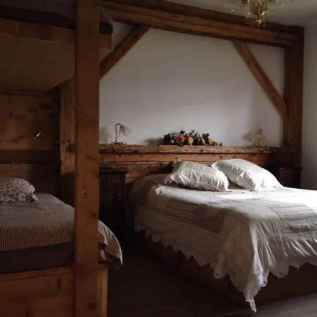 Fra Rose E Mughi Alojamento de Acomodação e Pequeno-almoço Domegge di Cadore