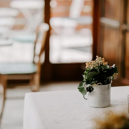 Fra Rose E Mughi Bed & Breakfast 3*