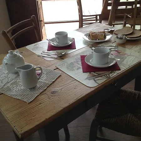 Fra Rose E Mughi
