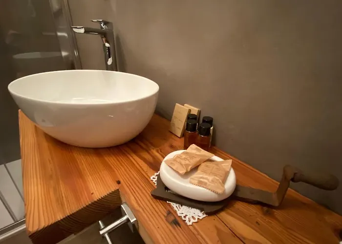 Fra Rose E Mughi Bed & Breakfast