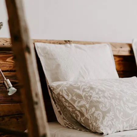 Fra Rose E Mughi B&B 도메게 디 카도레