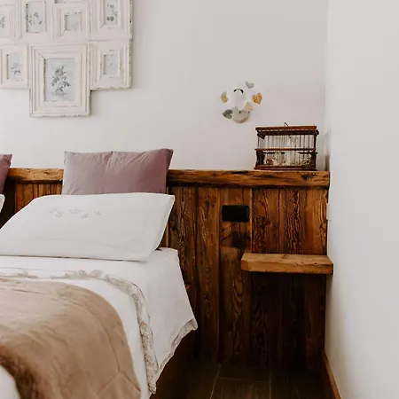 B&B Fra Rose E Mughi