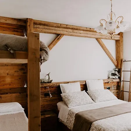 Panzió Fra Rose E Mughi Domegge di Cadore