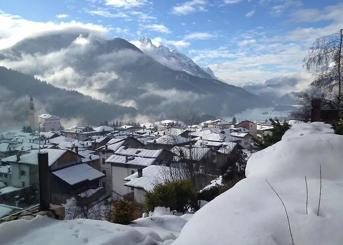 Fra Rose E Mughi Bed & Breakfast Domegge di Cadore