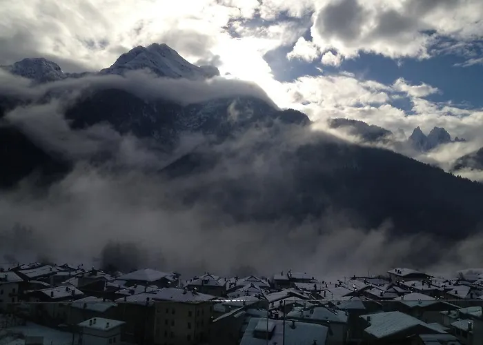 Fra Rose E Mughi 住宿加早餐酒店 3*